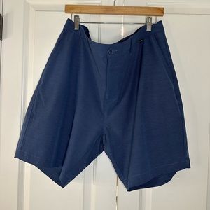 ✨Travis Mathew Men’s Beck Shorts SZ 42✨​​